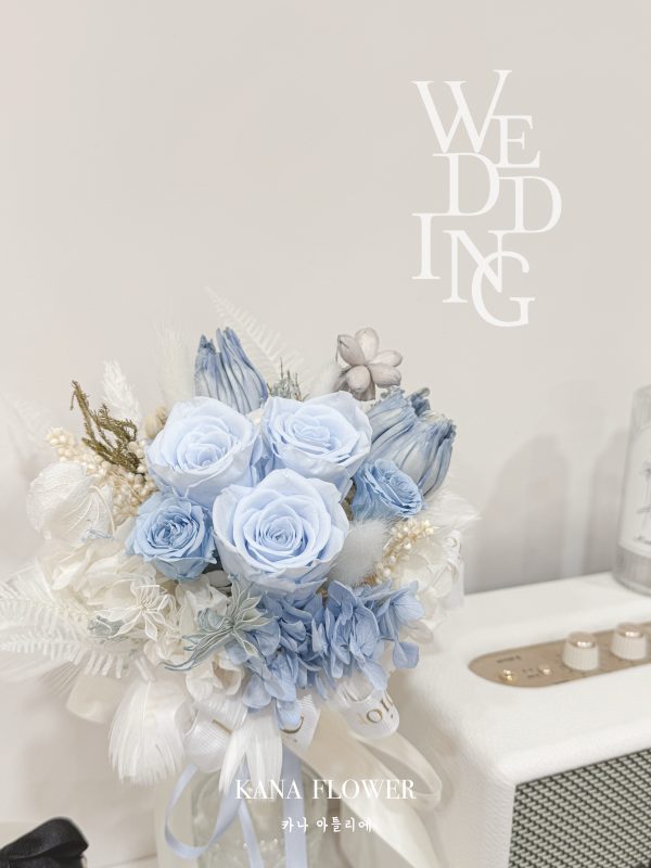 韓系永生捧花-妳說藍色是妳最愛的顏色 佩里月光Perry Moonlight